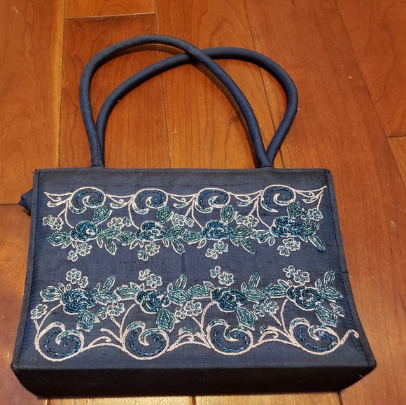 Blue Beaded Bag - Picture 2 of 3
